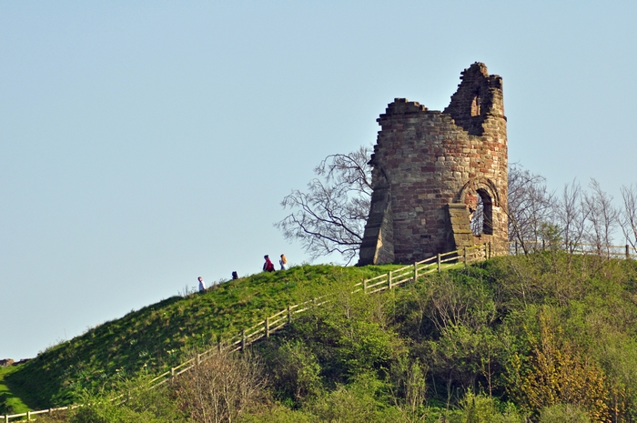 Tutbury Castle, Ruins by Rod Johnson