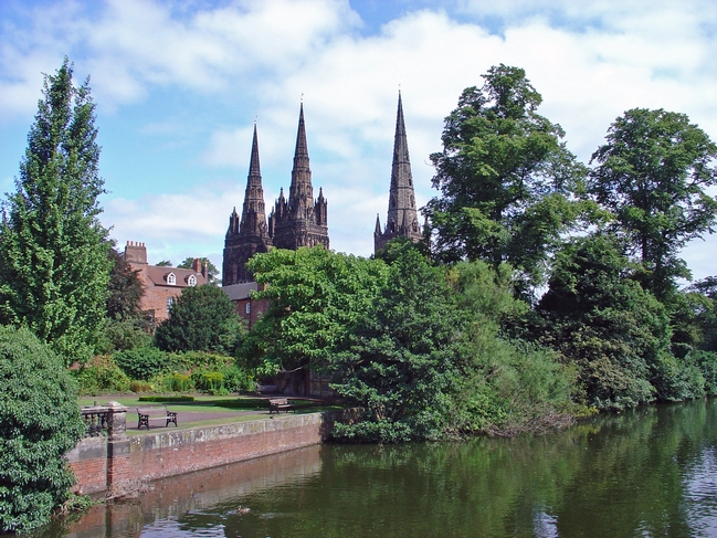 Lichfield Cathedral by Rod Johnson