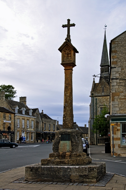 Market Cross, Stow-on-the-Wold by Rod Johnson