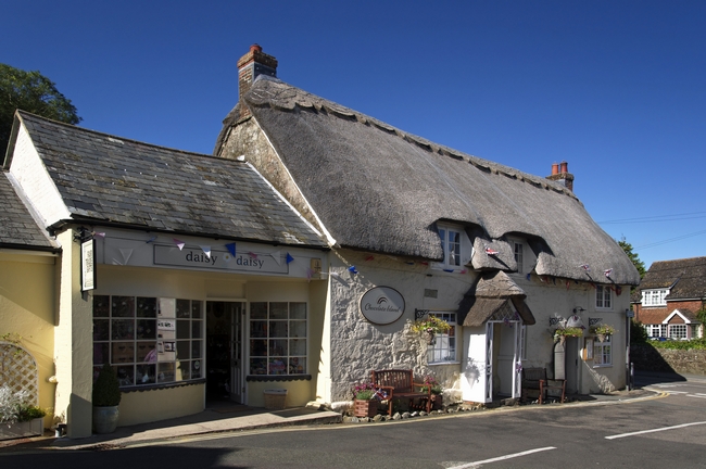>Gift Shops in Church Hollow, Godshill by Rod Johnson